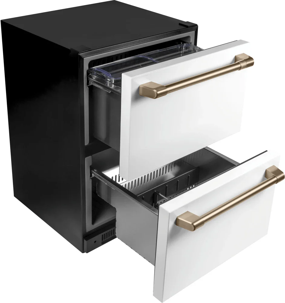 CDE06RP4NW2 - REFRIGERATORS - Café - Compact - White - Open Box - Image 9