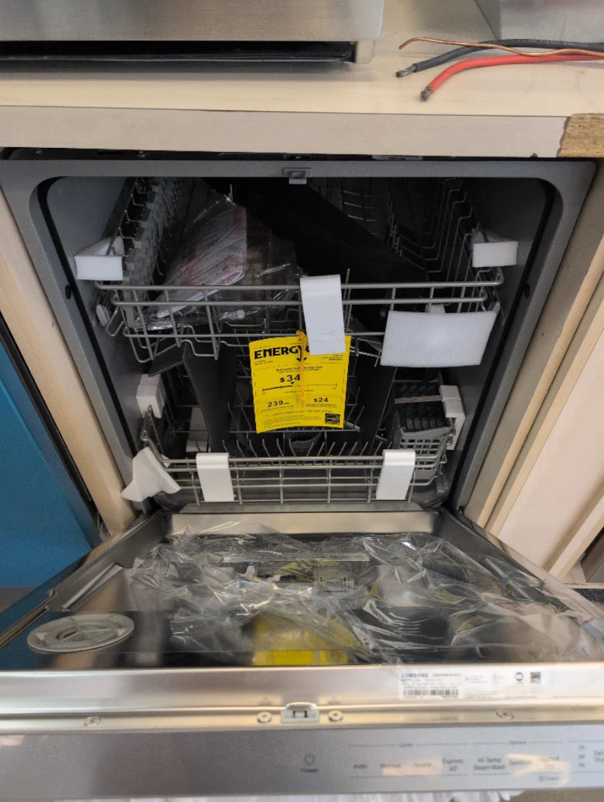 DW80CG4021SR - DISHWASHERS - Samsung - Top Controls - Stainless Steel - Open Box - Image 2