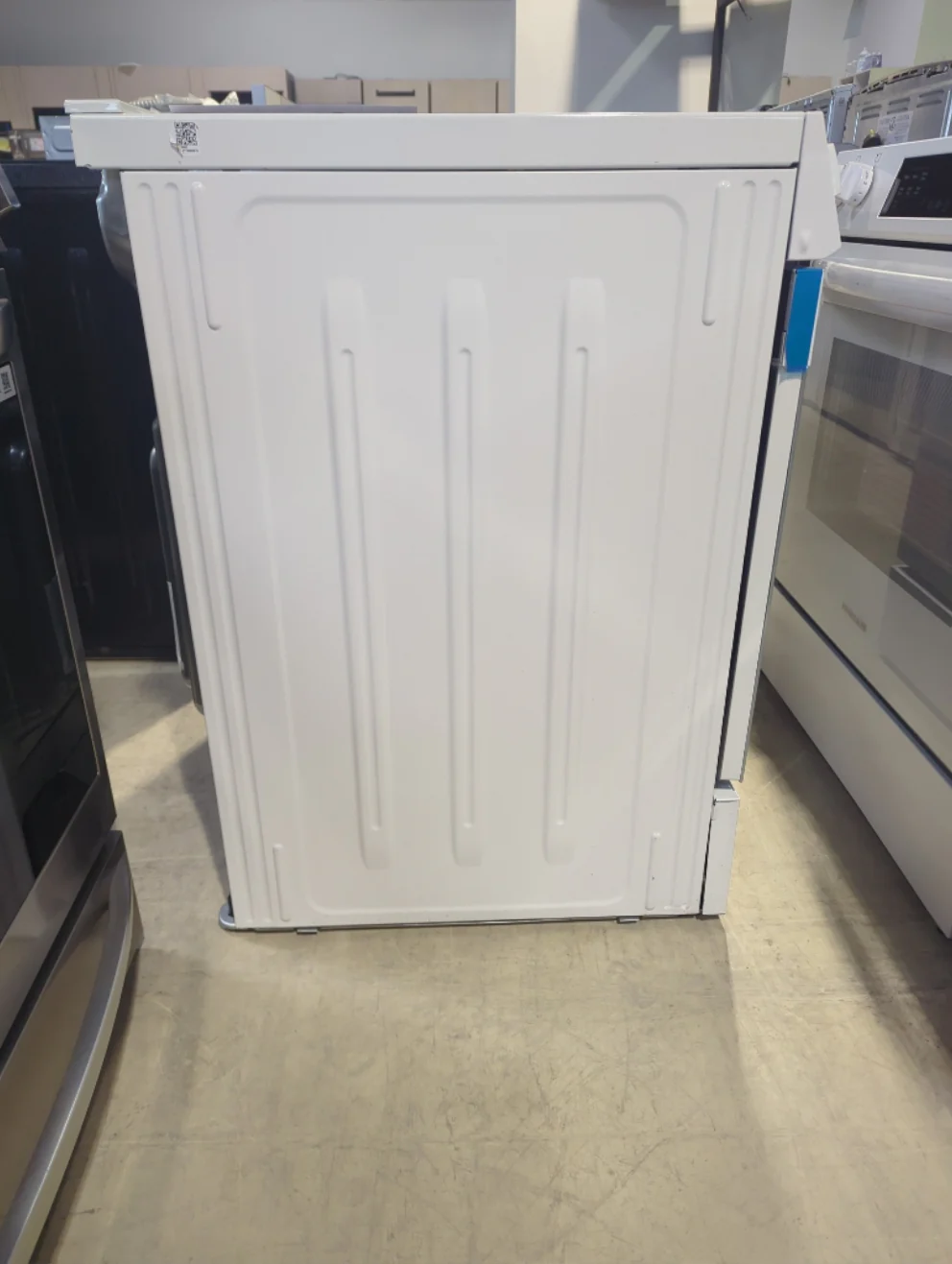 FCFE306CAW - RANGES - Frigidaire - Electric - White - Open Box - Image 3