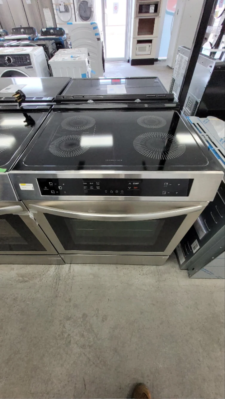 FCFI308CAS - RANGES - Frigidaire - Electric - Stainless Steel - Open Box - Image 2
