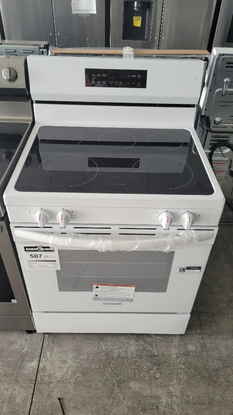 FCRE306CAW - RANGES - Frigidaire - Electric - White - Open Box - Image 2
