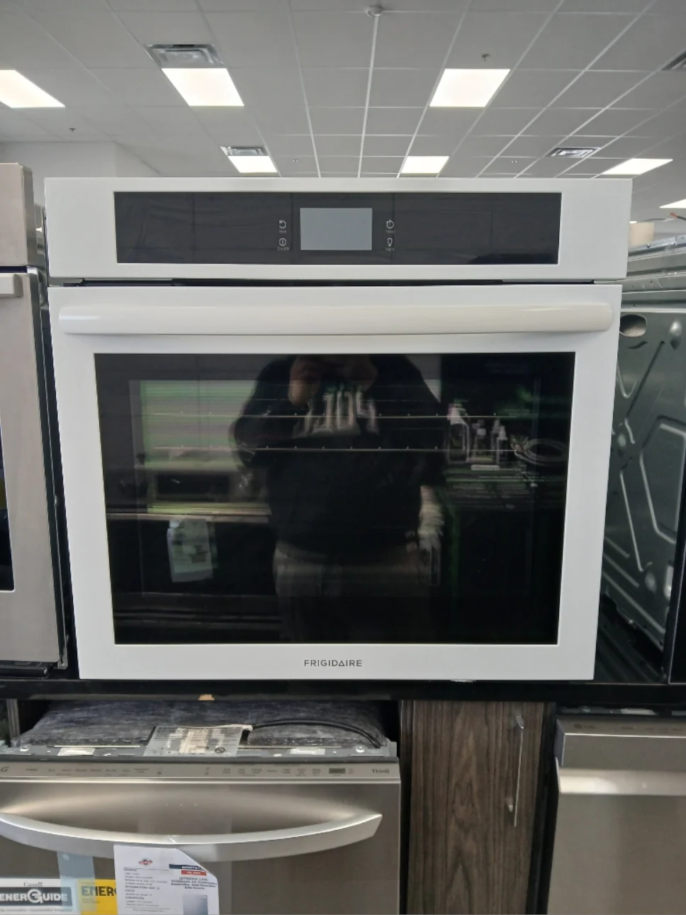 FCWS3027AW - WALL OVENS - Frigidaire - Single Oven - White - Open Box - Image 2