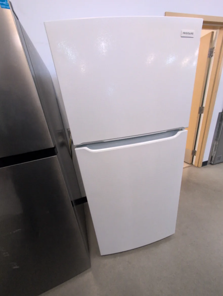 FFHT1814YW - REFRIGERATORS - Frigidaire - Top Freezer - White - Open Box - Image 2