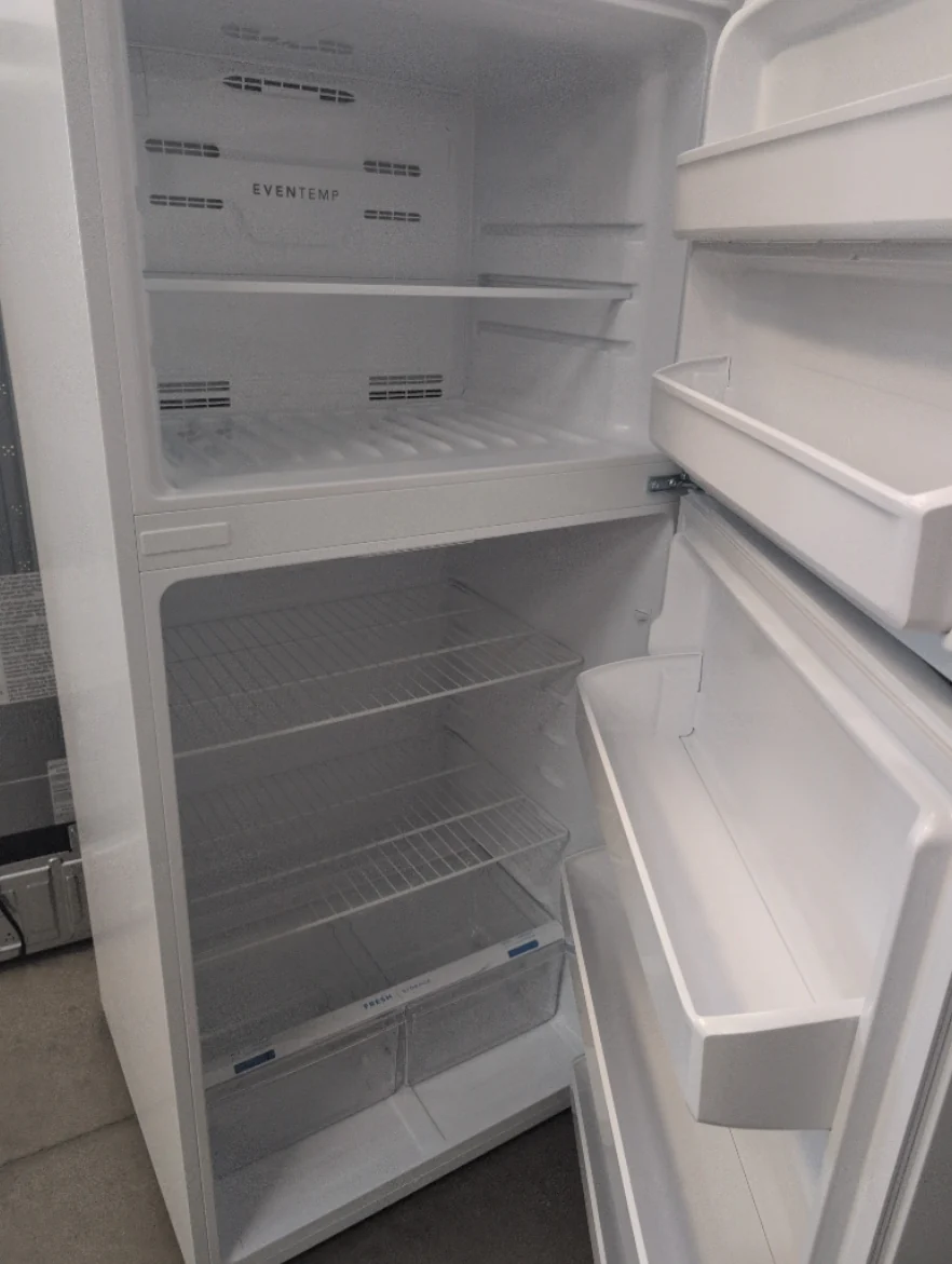 FFHT1814YW - REFRIGERATORS - Frigidaire - Top Freezer - White - Open Box - Image 2