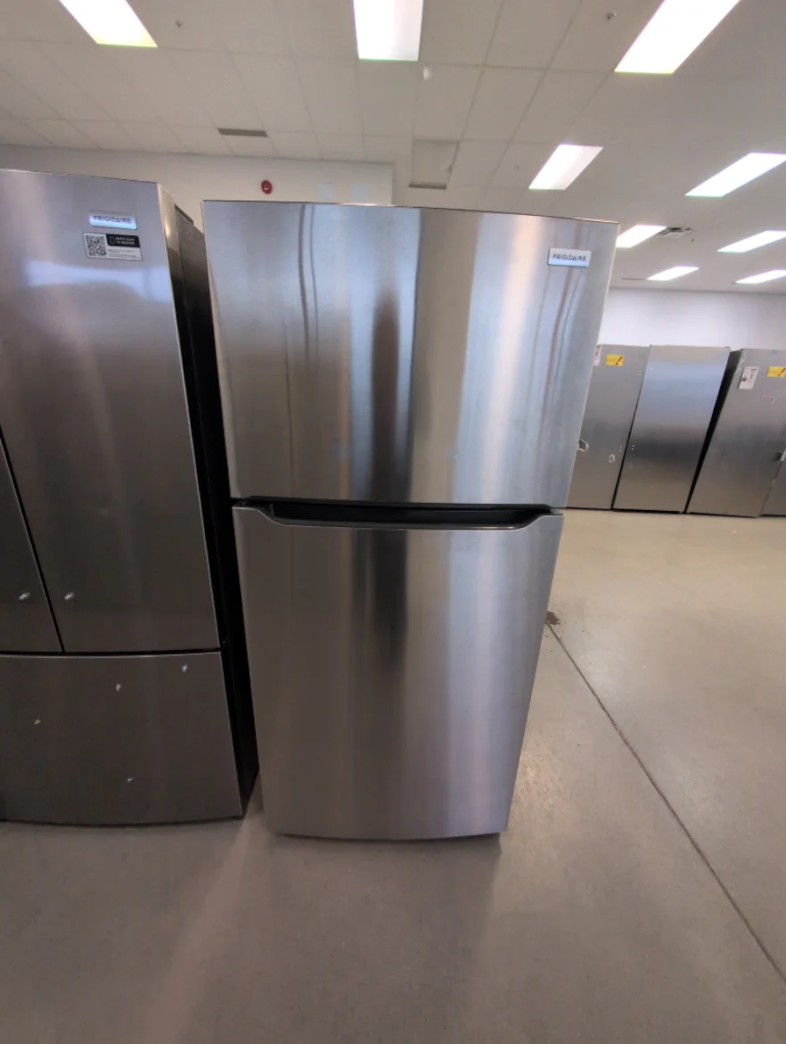 FFTR2045VS - REFRIGERATORS - Frigidaire - Top Freezer - Stainless Steel - Open Box - Image 2