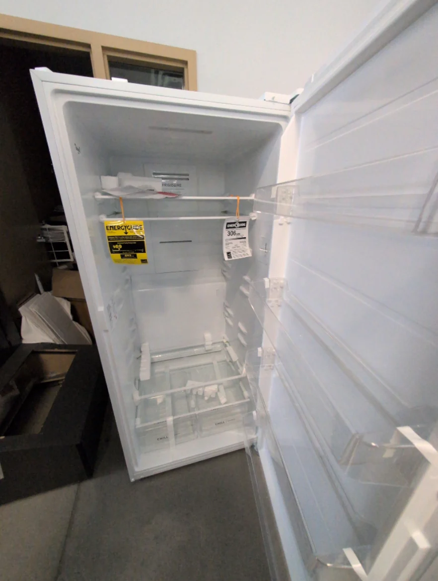FFUV2126AW - FREEZERS - Frigidaire - White - Open Box - Image 3