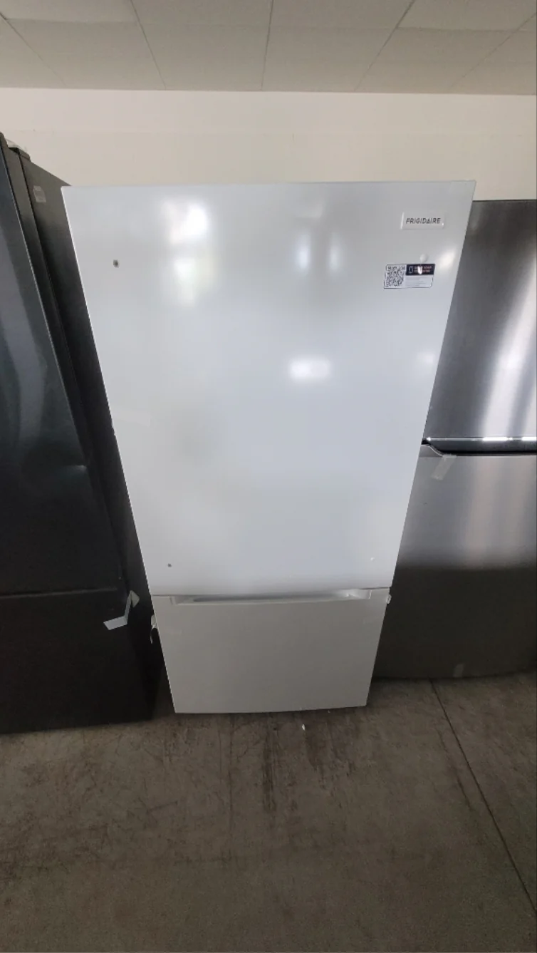 FRBE1925AW - REFRIGERATORS - Frigidaire - Bottom Freezer - White - Open Box - Image 2