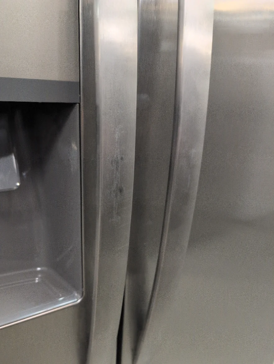 FRSS2323AS - REFRIGERATORS - Frigidaire - Side by Side - Stainless Steel - Open Box - Image 2