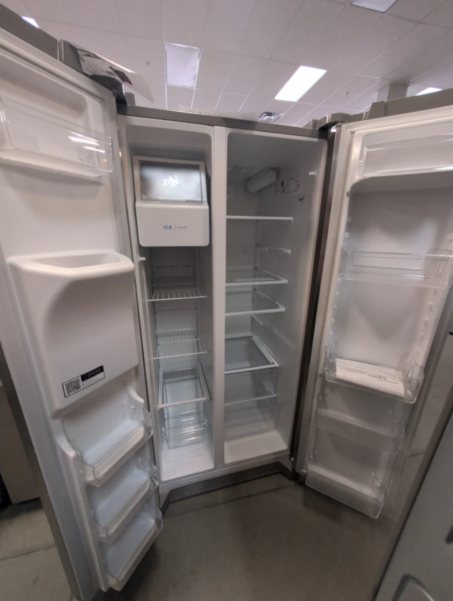 FRSS2323AS - REFRIGERATORS - Frigidaire - Side by Side - Stainless Steel - Open Box - Image 2