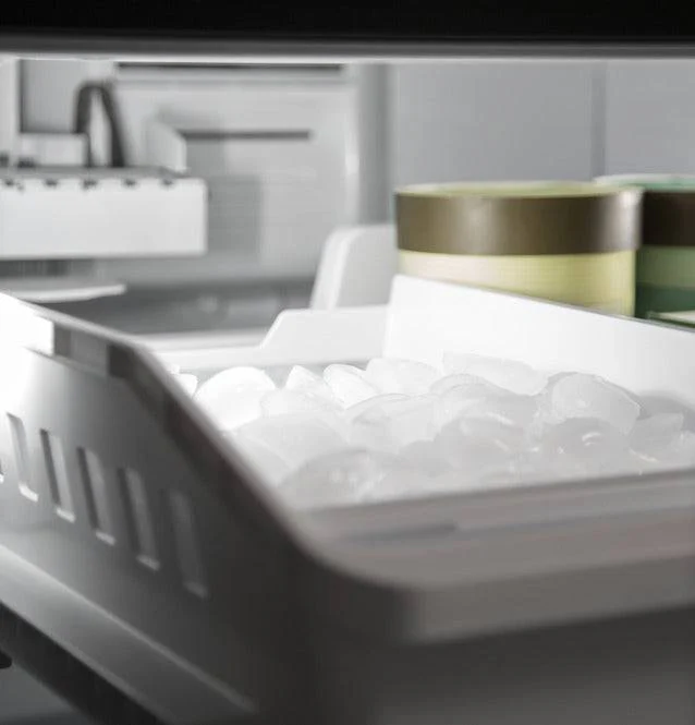 GDE25EYKFS - REFRIGERATORS - GE - Bottom Freezer - Stainless Steel - Open Box - Image 9