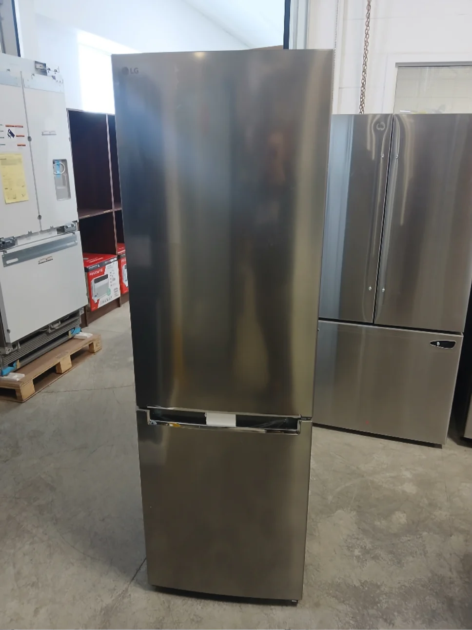 LBNC12231V - REFRIGERATORS - LG - Bottom Freezer - Silver - Open Box - Image 4