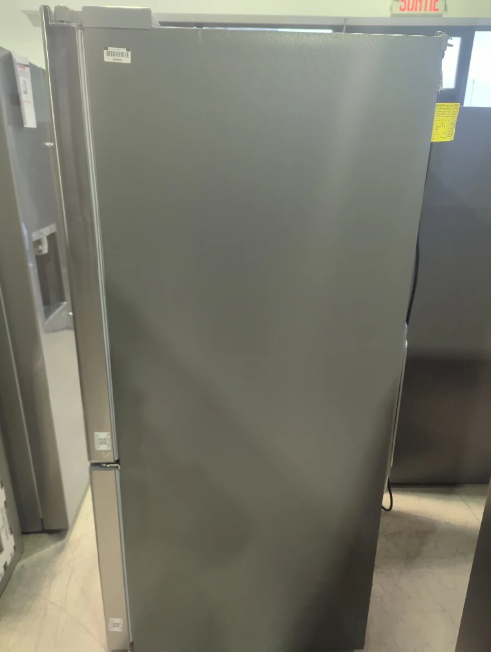 LCFS22EXS - REFRIGERATORS - LG - French 3-Door - Stainless Steel - Open Box - Image 4