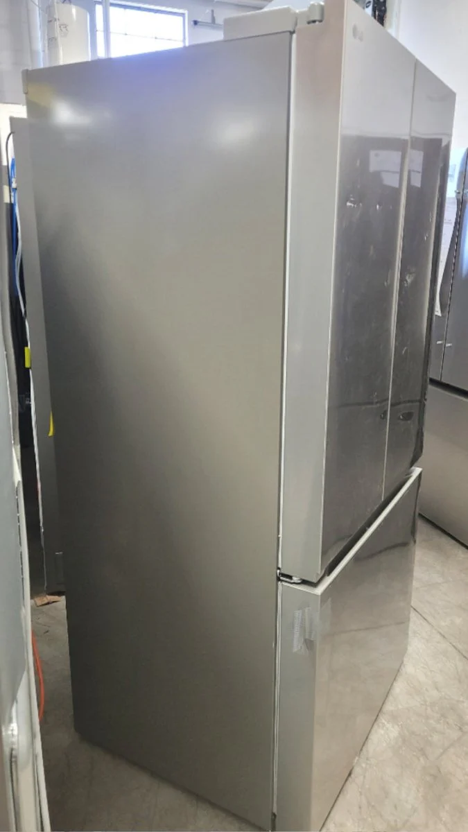 LF21C6200S - REFRIGERATORS - LG - French 3-Door - Stainless Steel - Open Box - Image 3