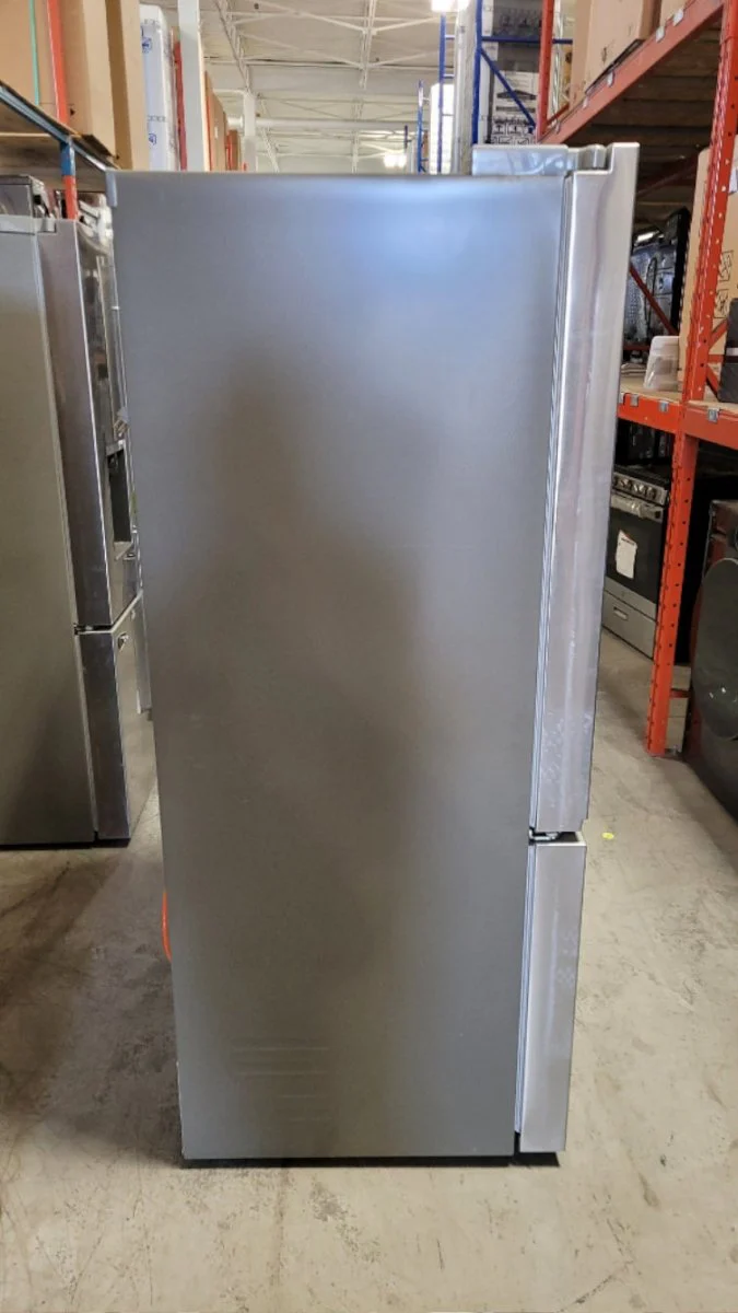 LF21G6200S - REFRIGERATORS - LG - French 3-Door - Stainless Steel - Open Box - Image 3