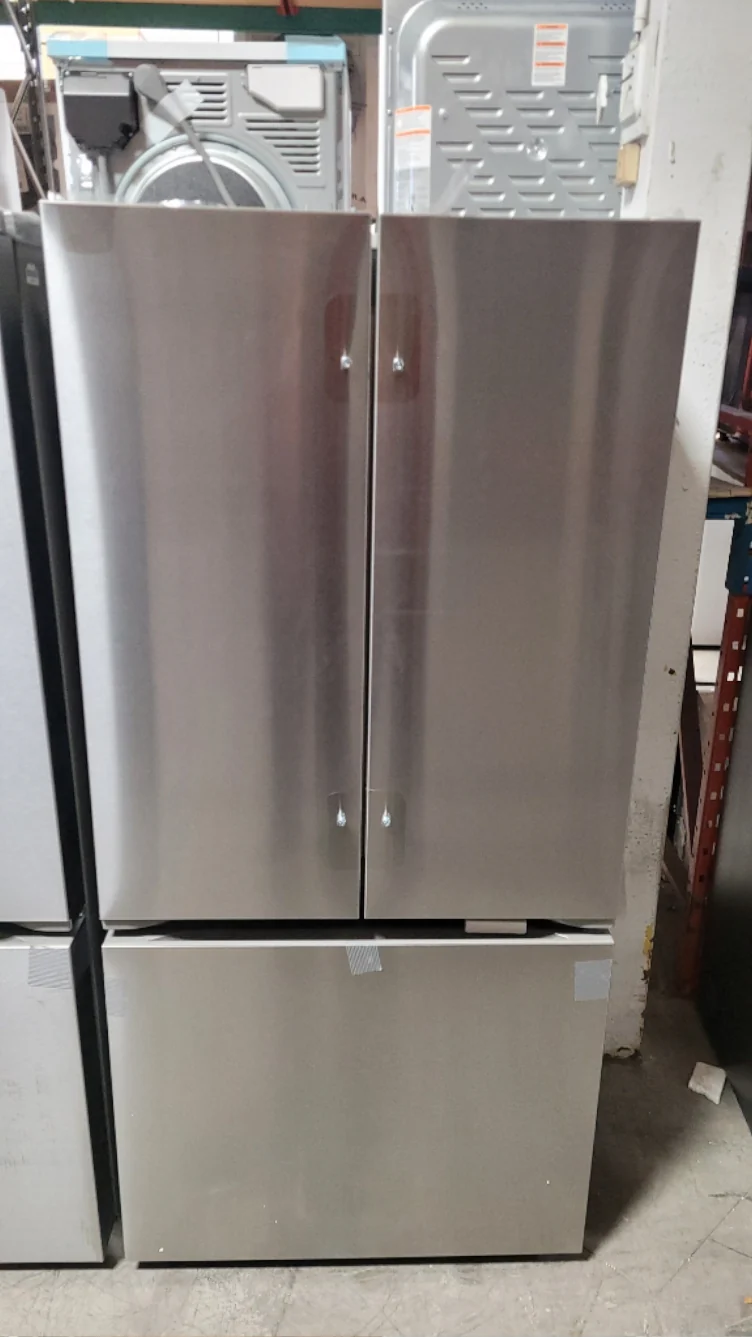 LF21G6201S - REFRIGERATORS - LG - French 3-Door - Stainless Steel - Open Box - Image 2