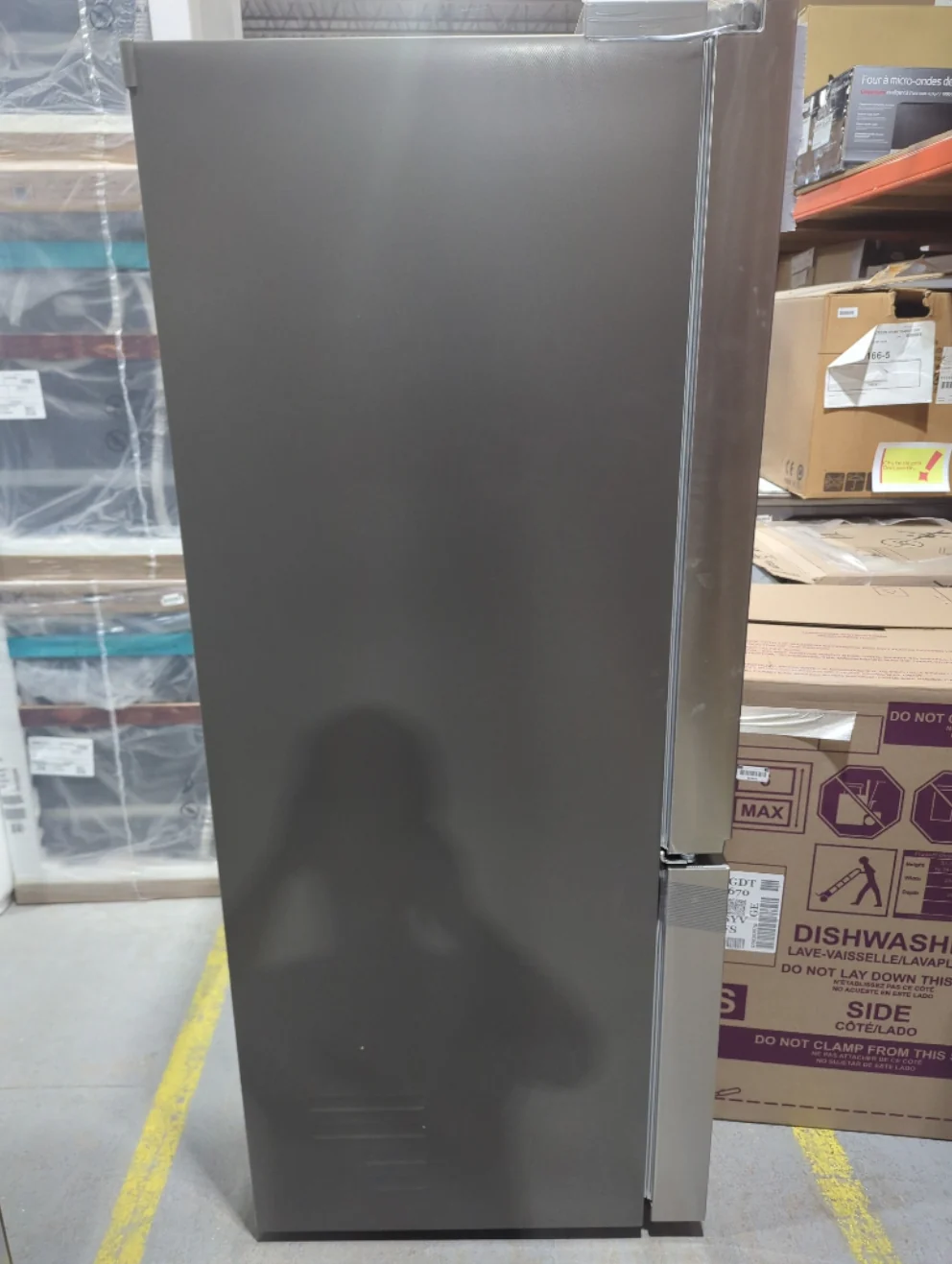 LF21G6201S - REFRIGERATORS - LG - French 3-Door - Stainless Steel - Open Box - Image 3