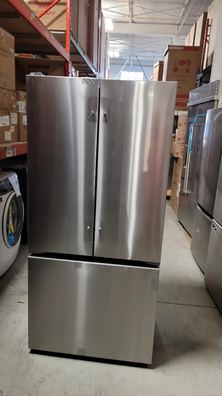 LF21G6201S - REFRIGERATORS - LG - French 3-Door - Stainless Steel - Open Box - Image 2