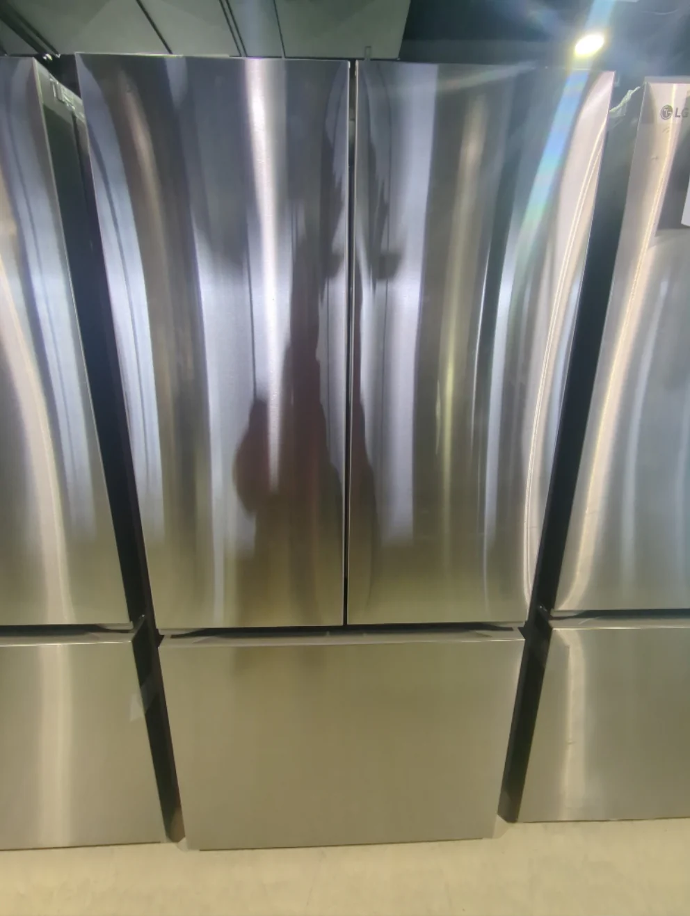LF25S6200S - REFRIGERATORS - LG - French 3-Door - Stainless Steel - Open Box - Image 2