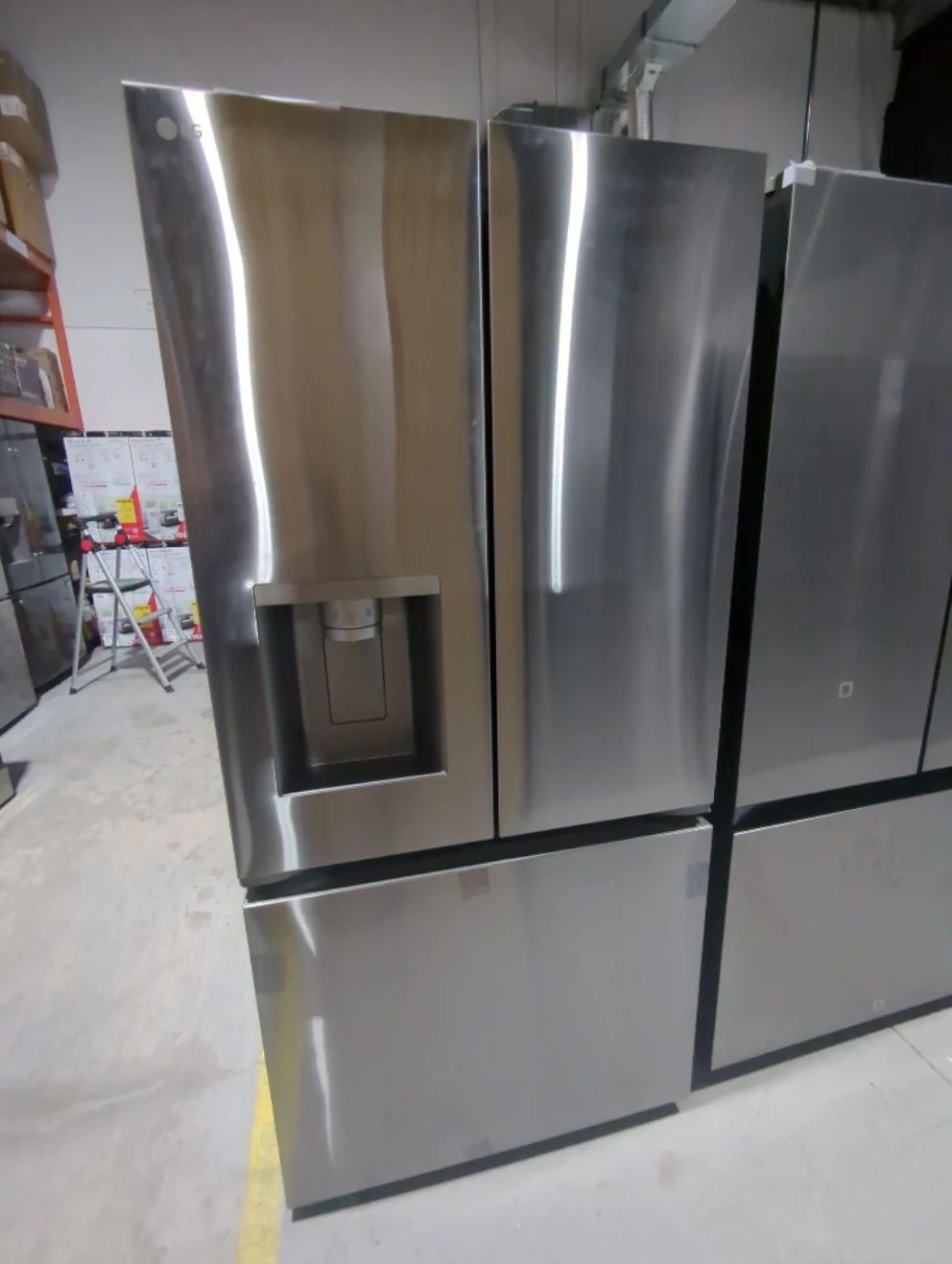 LF25S6330S - REFRIGERATORS - LG - French 3-Door - Stainless Steel - Open Box - Image 2