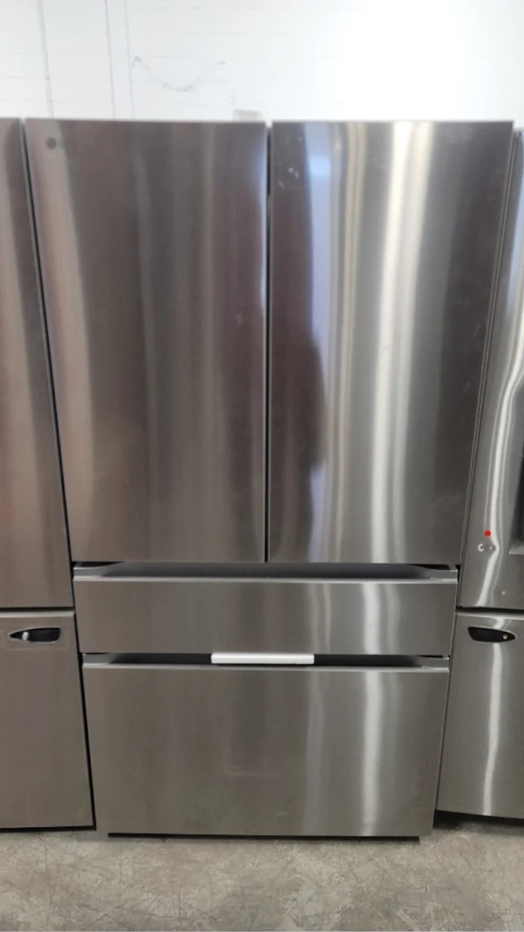LF30S8210S - REFRIGERATORS - LG - French 3-Door - Stainless Steel - Open Box - Image 2