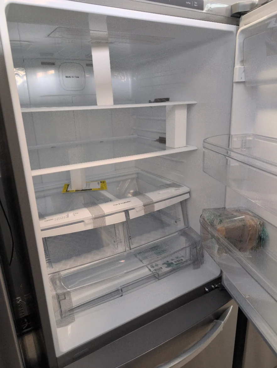 LRDNS2200S - REFRIGERATORS - LG - Bottom Freezer - Stainless Steel - Open Box - Image 2
