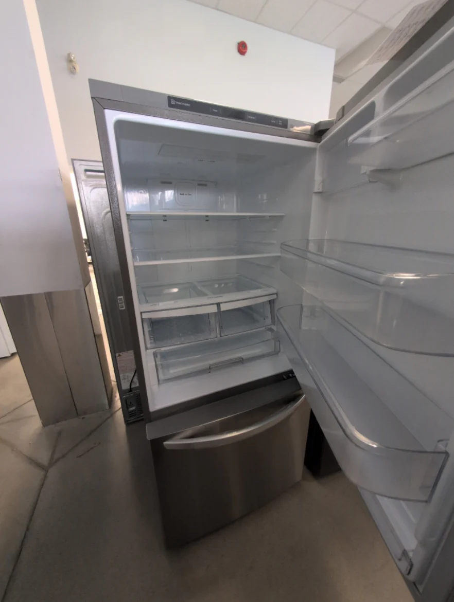 LRDNS2200S - REFRIGERATORS - LG - Bottom Freezer - Stainless Steel - Open Box - Image 2