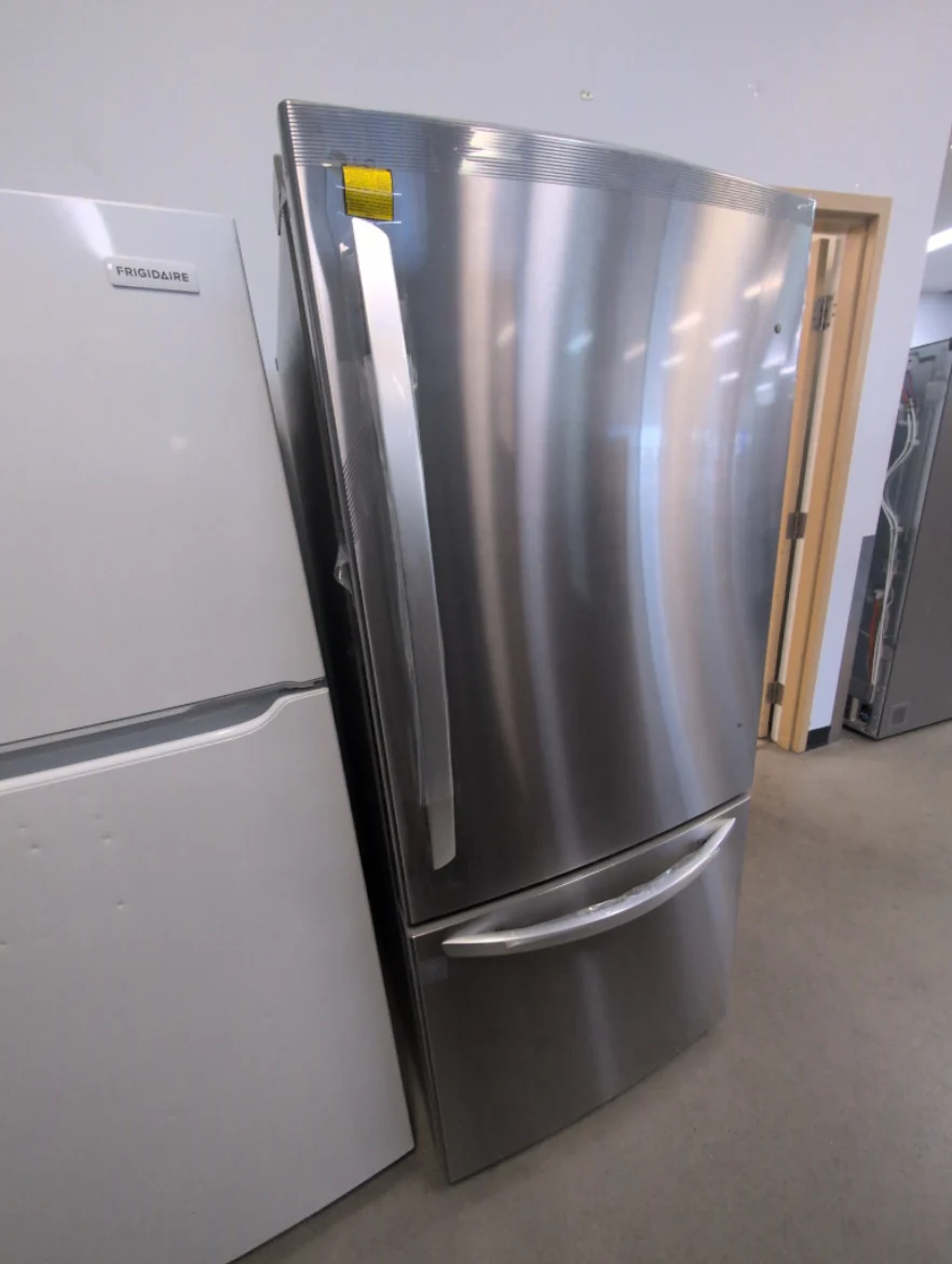 LRDNS2200S - REFRIGERATORS - LG - Bottom Freezer - Stainless Steel - Open Box - Image 2