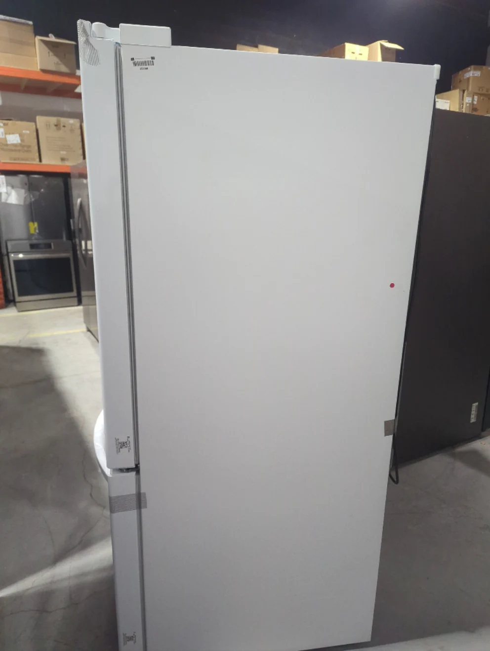 LRDNS2200W - REFRIGERATORS - LG - Bottom Freezer - White - Open Box - Image 3