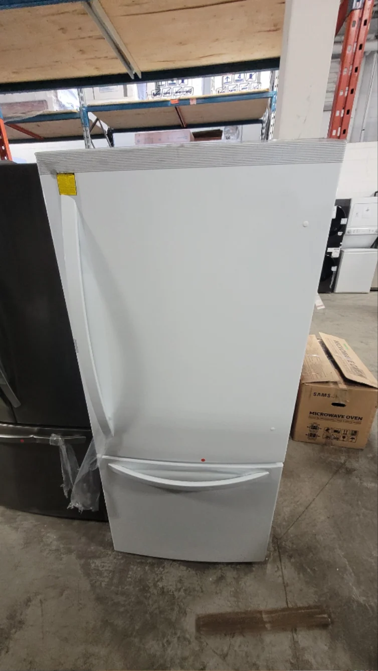 LRDNS2200W - REFRIGERATORS - LG - Bottom Freezer - White - Open Box - Image 2