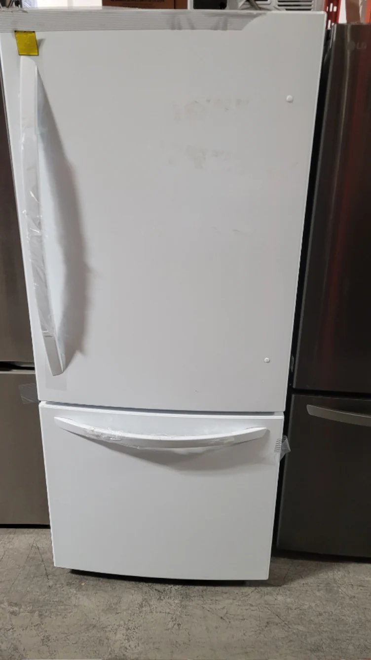 LRDNS2200W - REFRIGERATORS - LG - Bottom Freezer - White - Open Box - Image 2