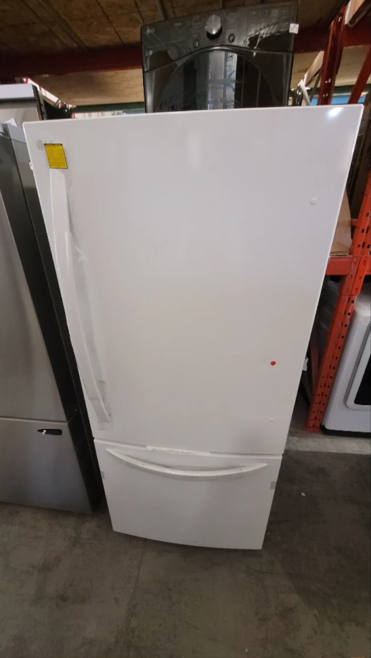 LRDNS2200W - REFRIGERATORS - LG - Bottom Freezer - White - Open Box - Image 2