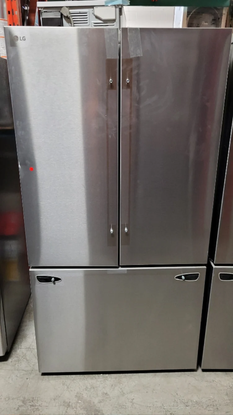 LRFLS3206S - REFRIGERATORS - LG - French 3-Door - Stainless Steel - Open Box - Image 2