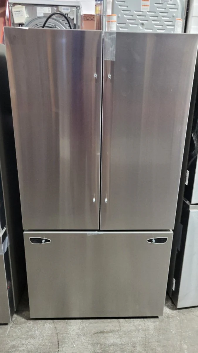 LRFLS3206S - REFRIGERATORS - LG - French 3-Door - Stainless Steel - Open Box - Image 3