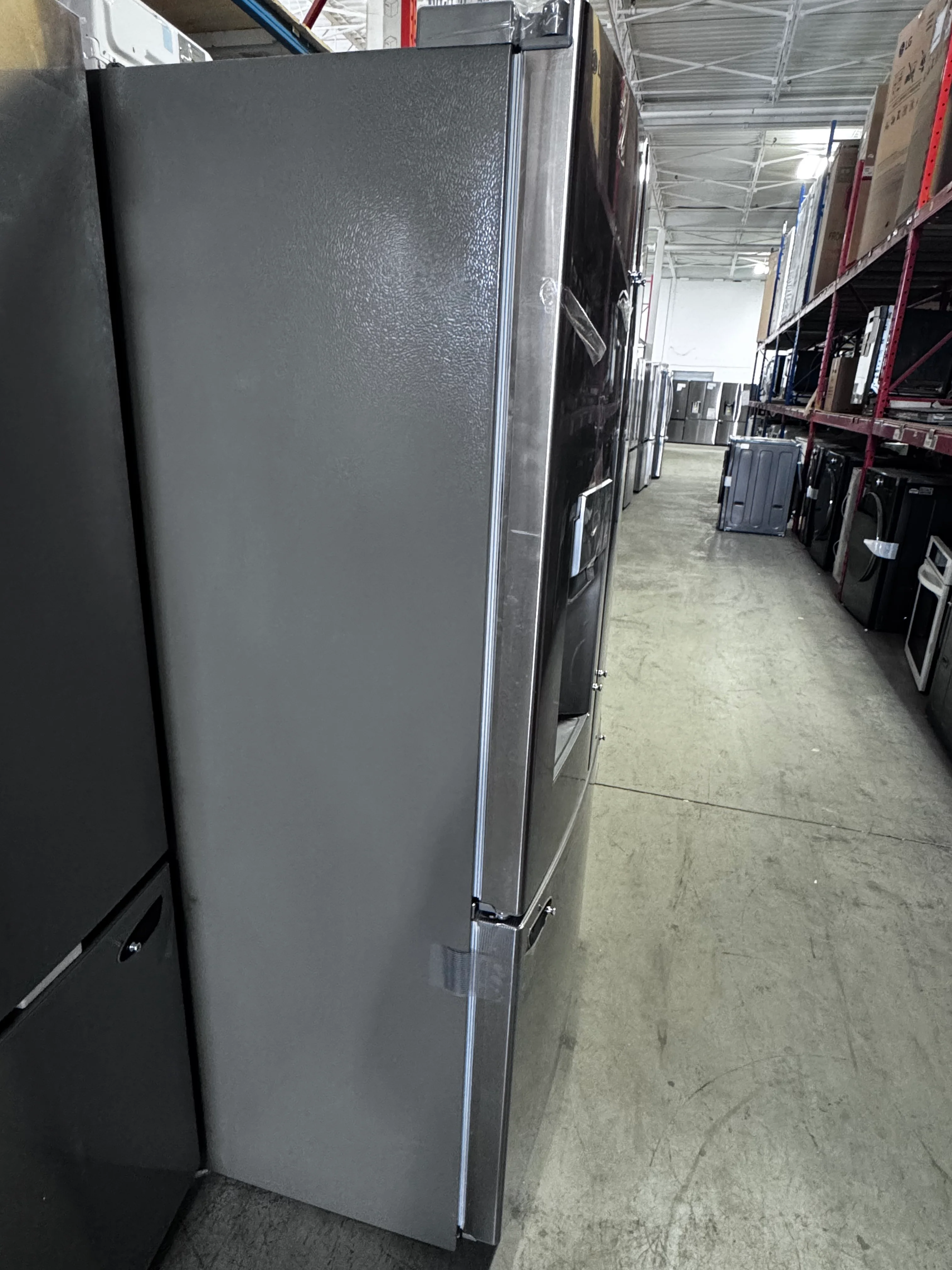 LRFS28XBS - REFRIGERATORS - LG - French 3-Door - Stainless Steel - Open Box - Image 6