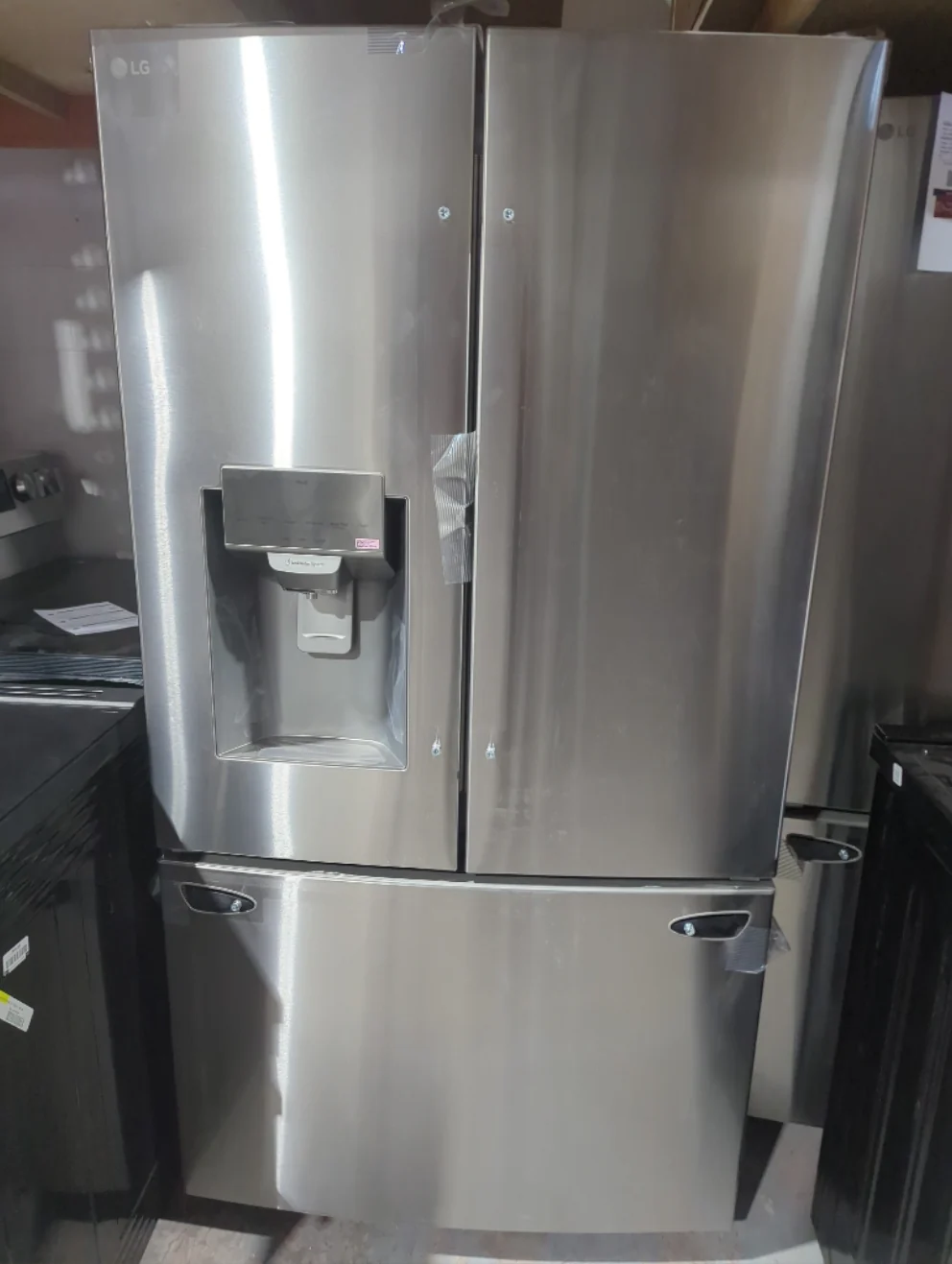 LRFS28XBS - REFRIGERATORS - LG - French 3-Door - Stainless Steel - Open Box - Image 2