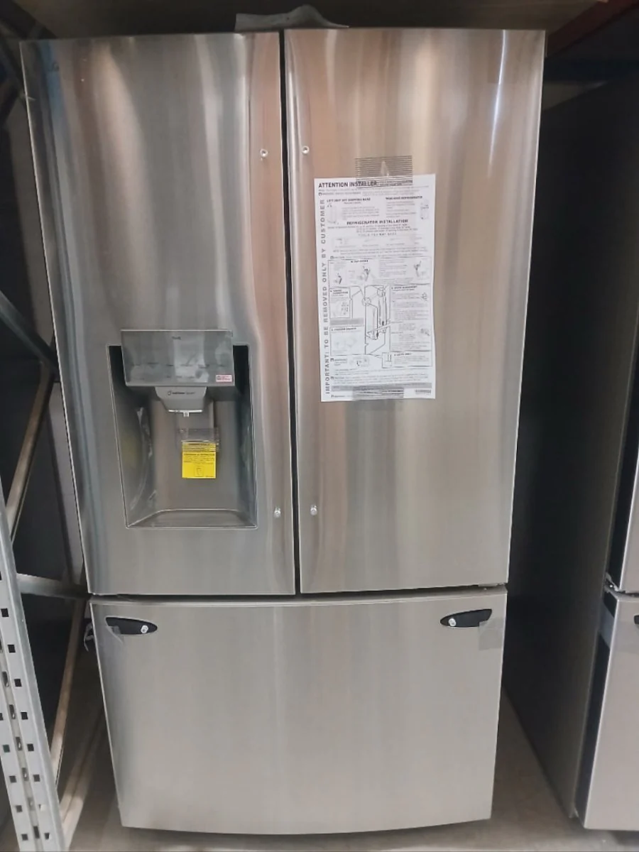 LRFS28XBS - REFRIGERATORS - LG - French 3-Door - Stainless Steel - Open Box - Image 2