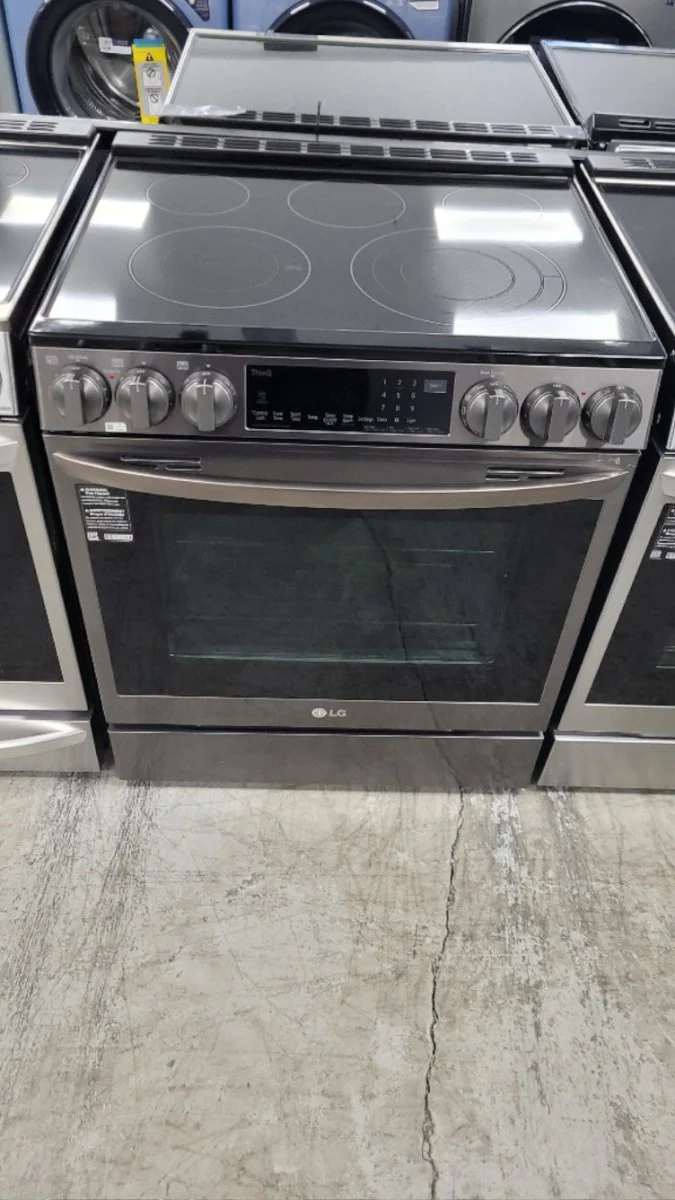 LSEL6335D - RANGES - LG - Electric - Stainless Steel - Open Box - Image 2