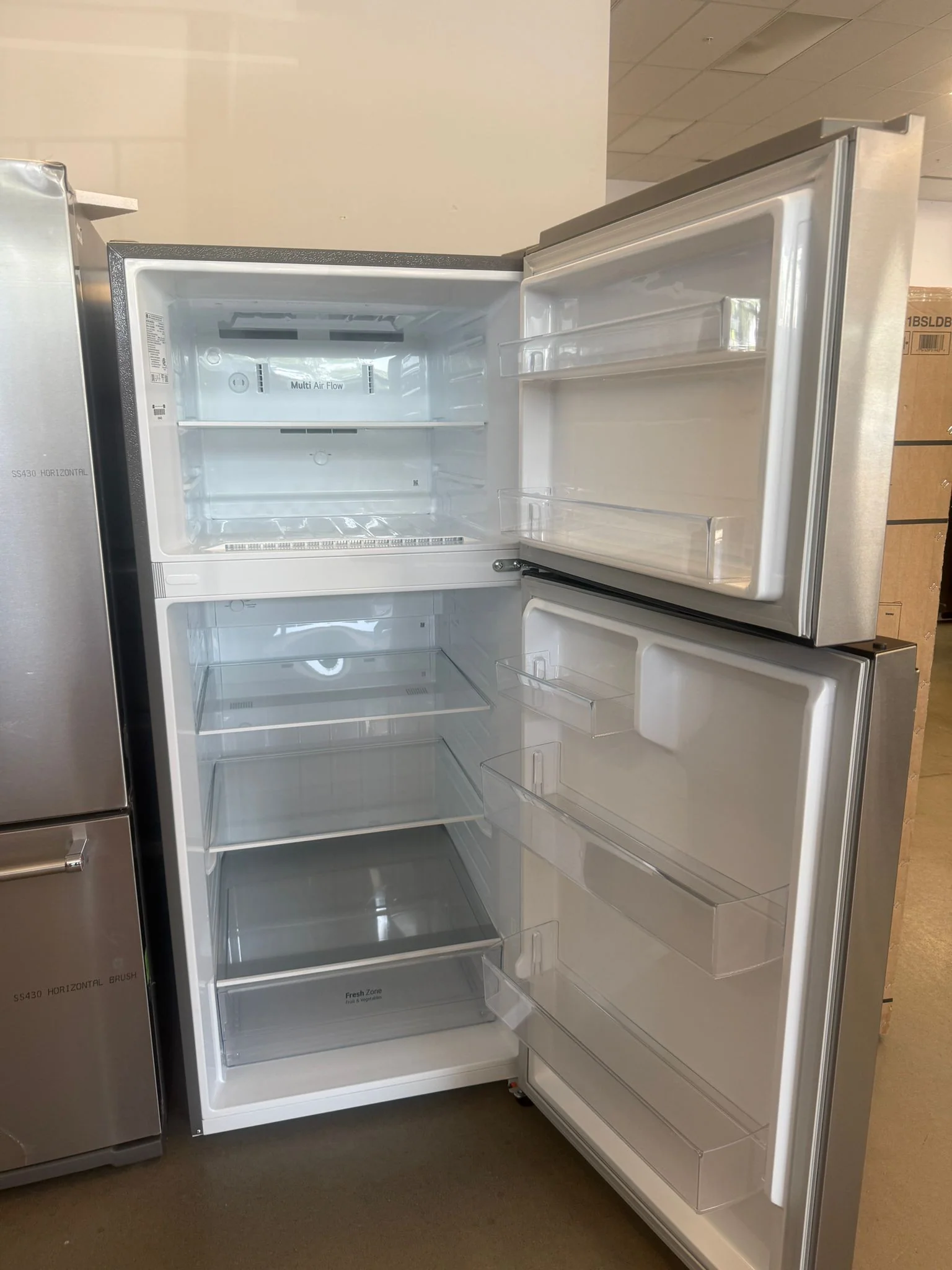 LT18S2100S - REFRIGERATORS - LG - Top Freezer - Stainless Steel - Open Box - Image 3
