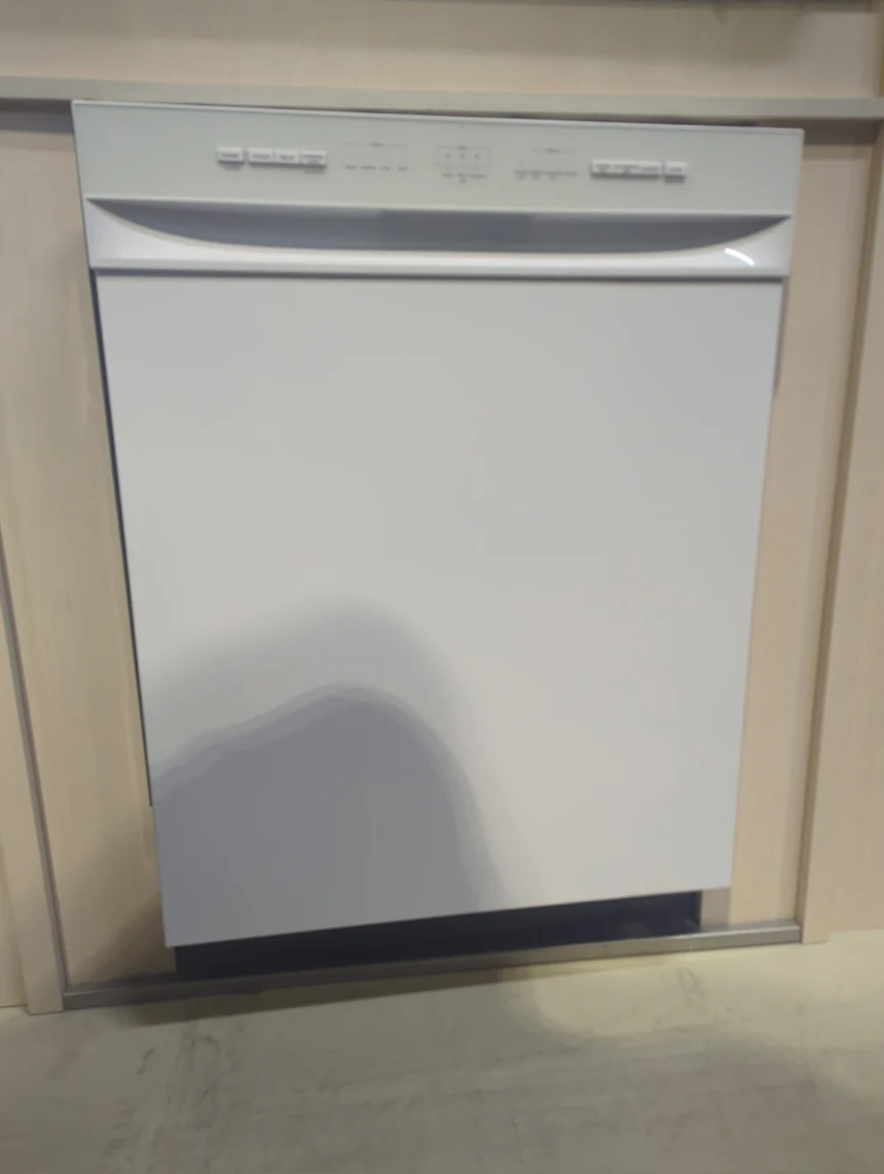 MDF24P1BWW - DISHWASHERS - Midea - Top Controls - White - Open Box - Image 4