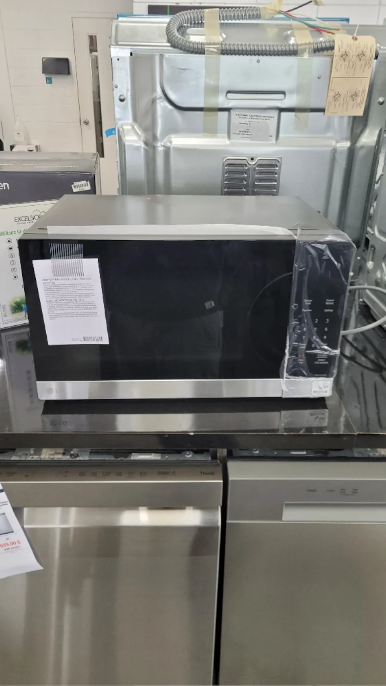 MSER1590S - MICROWAVES OVENS - LG - Countertop - Stainless Steel - Open Box - Image 2