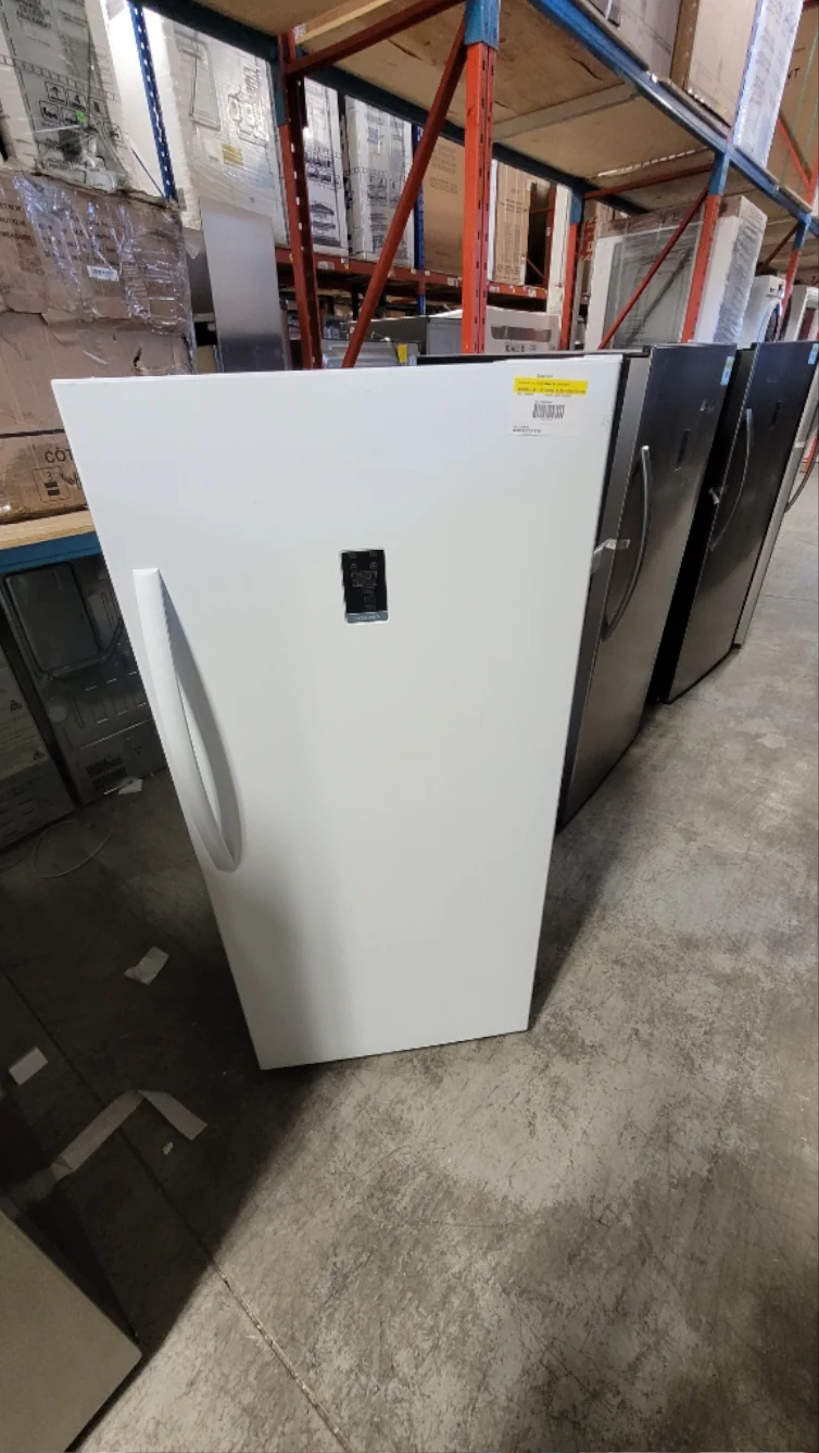 NS-UZ14WH0 - FREEZERS - Insignia - White - Open Box - Image 2