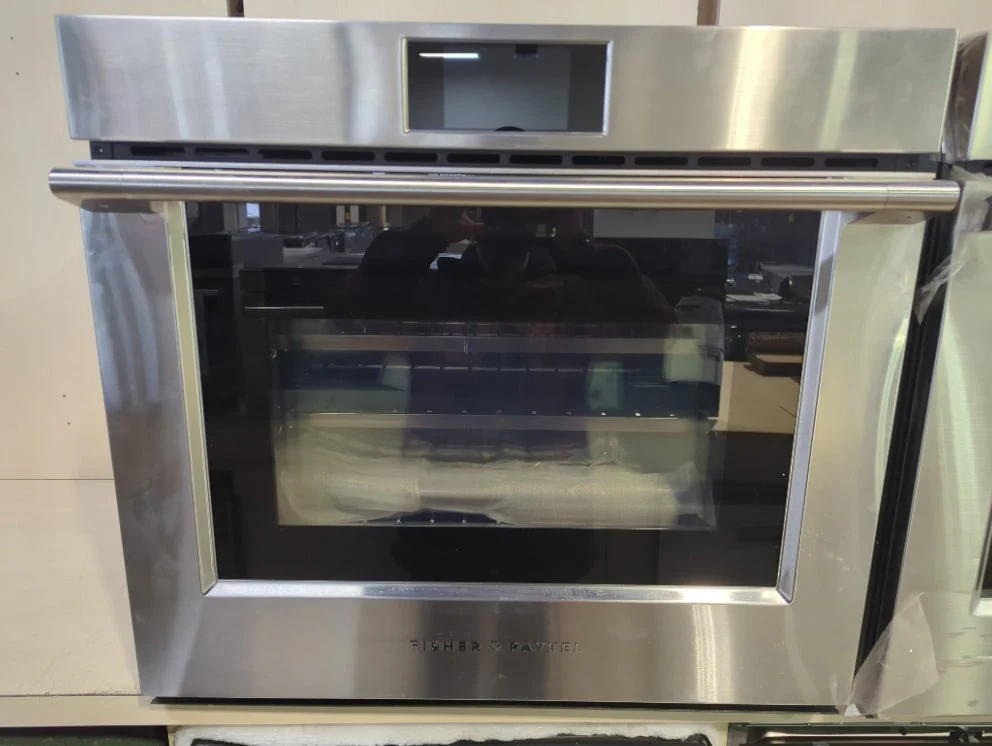 OB30SPPTX1 - WALL OVENS - Fisher & Paykel - Single Oven - Stainless Steel - Open Box - Image 2