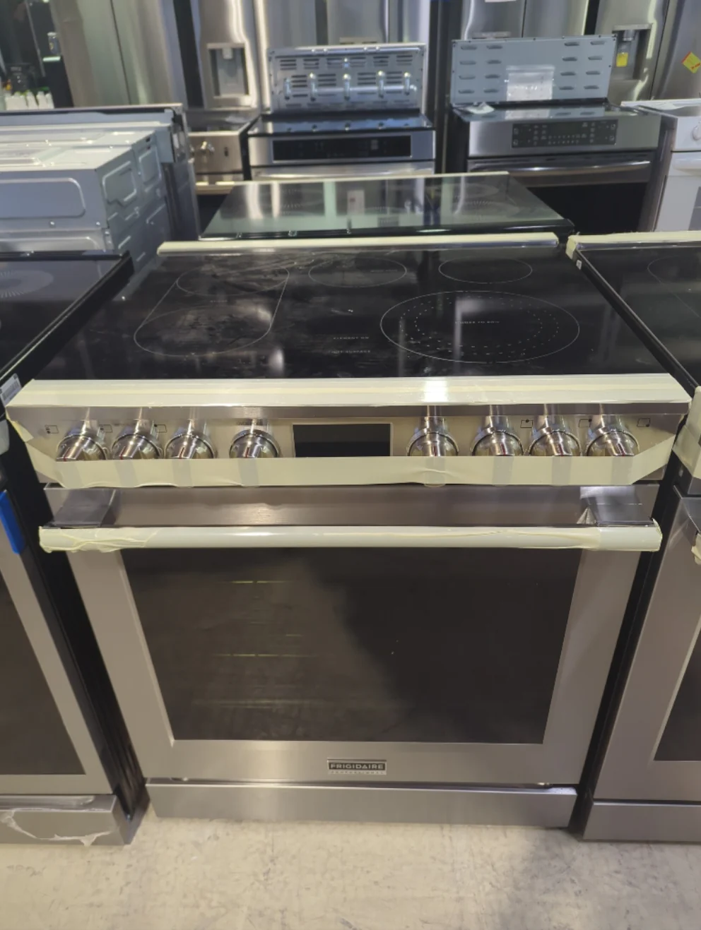 PCFE308CAF - RANGES - Frigidaire Professional - Electric - Stainless Steel - Open Box - Image 2