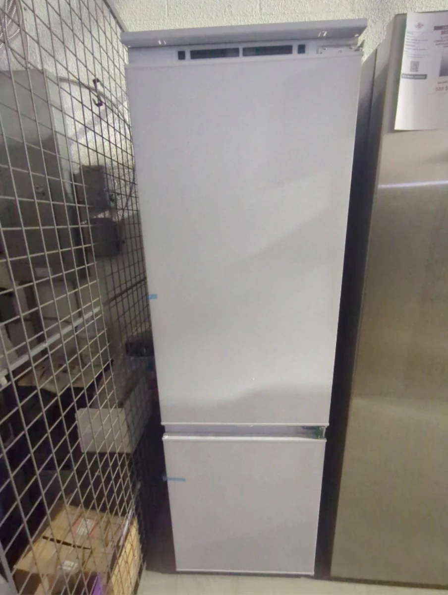 REF24BMBPNB - REFRIGERATORS - Bertazzoni - Bottom Freezer - Panel Ready - Open Box - Image 2