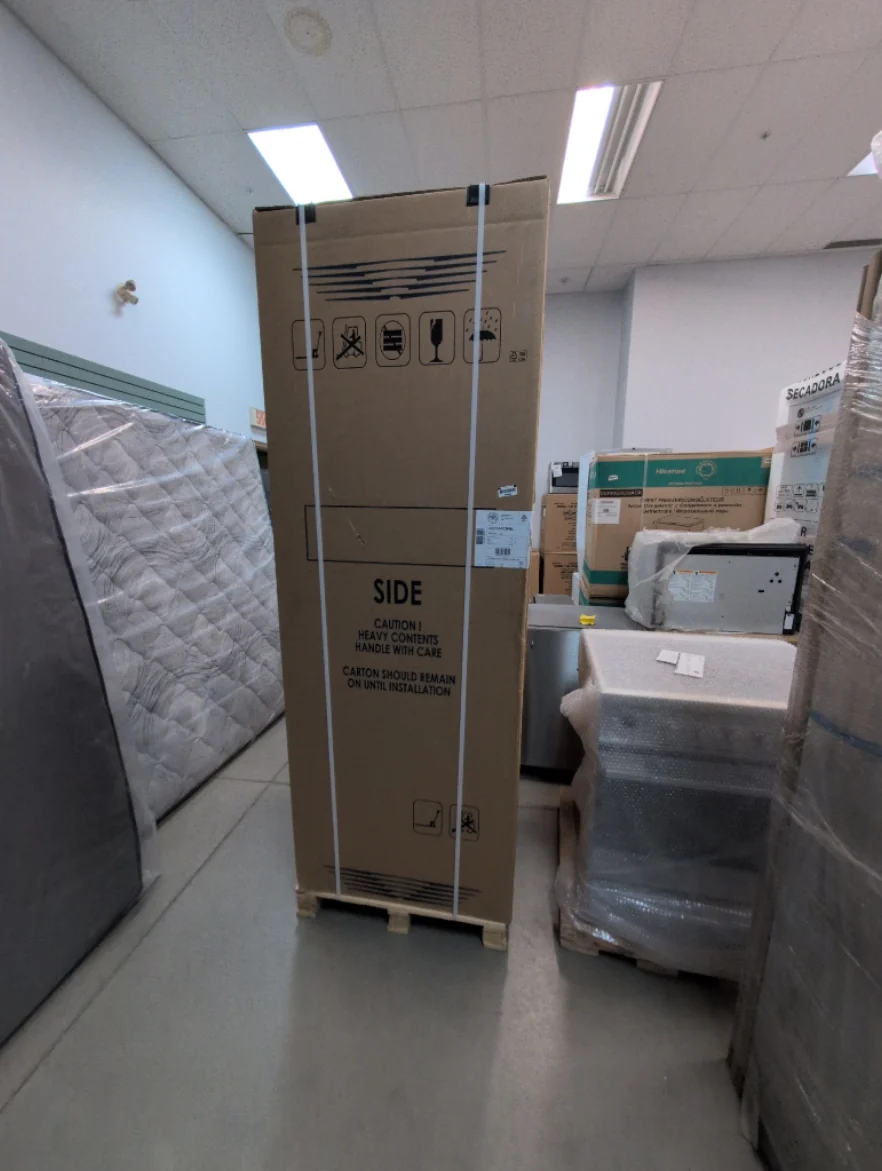 REF24FCIPRL - FREEZERS - Bertazzoni - Panel Ready - Open Box - Image 2