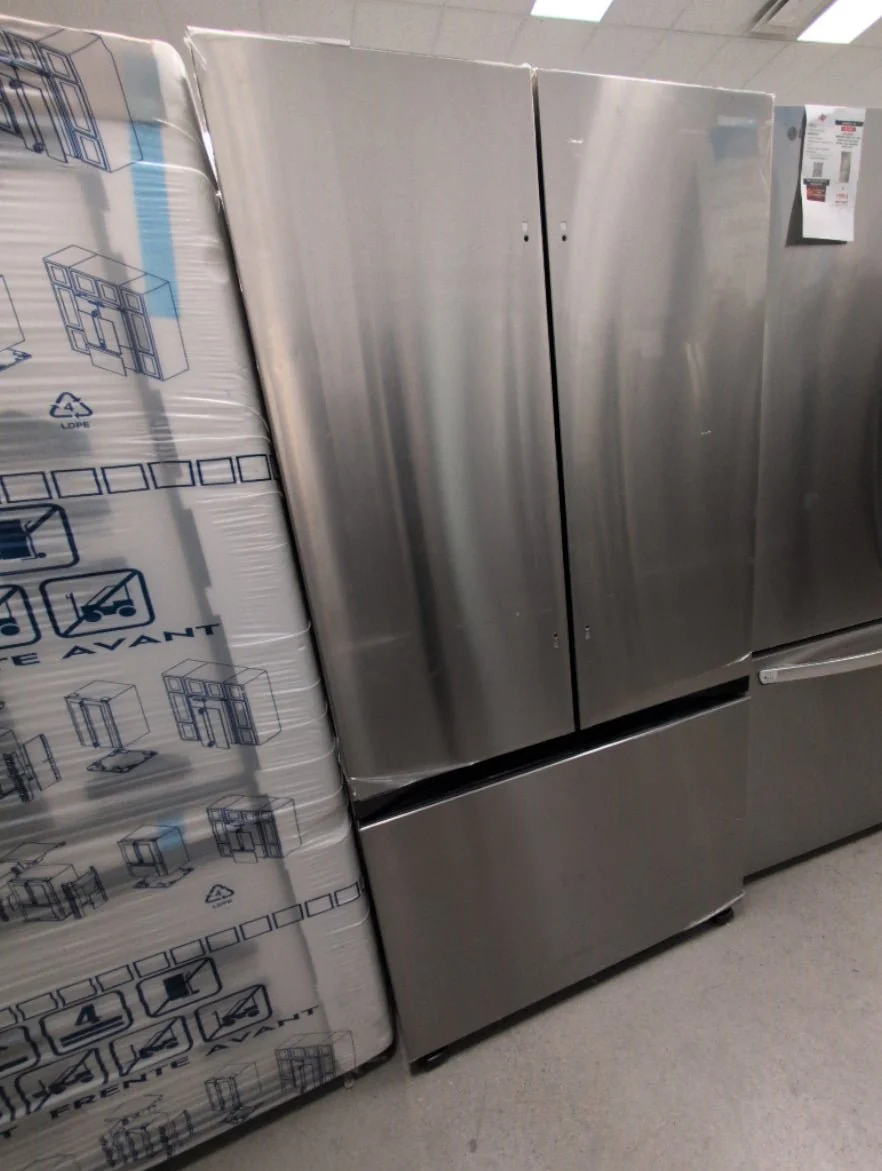 RF27CG5100SR - REFRIGERATORS - Samsung - French 3-Door - Stainless Steel - Open Box - Image 2