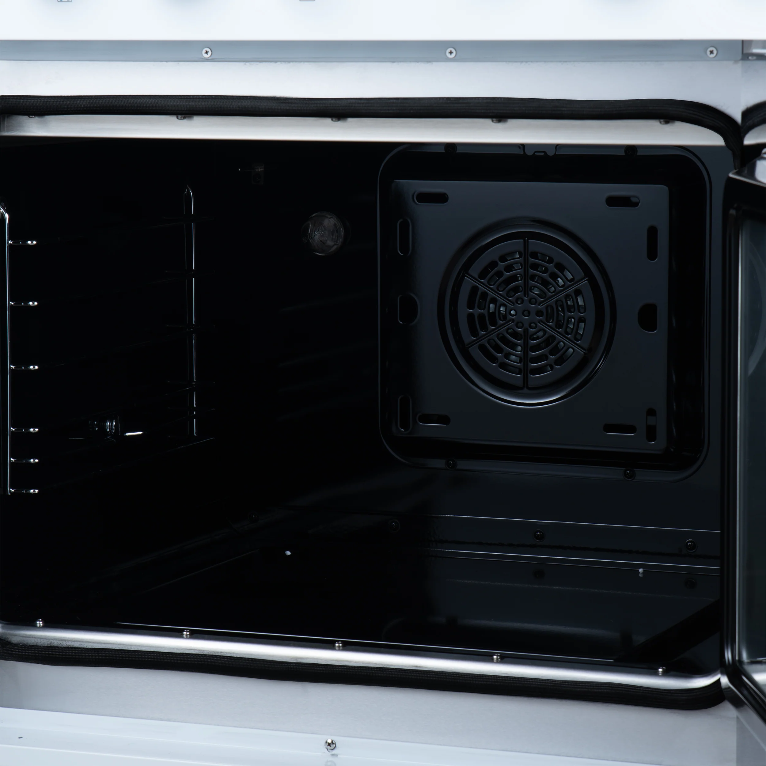 Torino French Door 30 Inch Induction Range with Air Fryer, Air Sous Vide & True Convection, Dual Broiler, White - Image 15