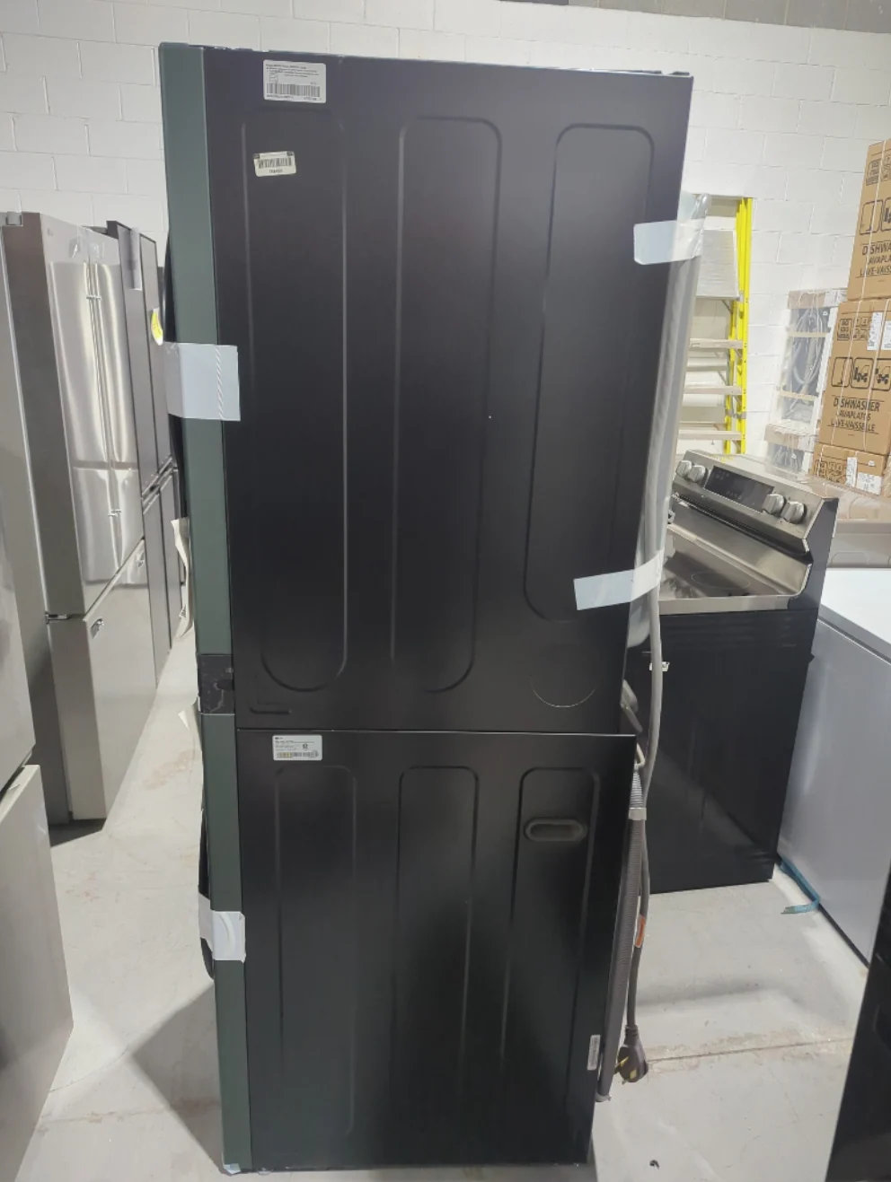 WKEX200HGA - LAUNDRY CENTERS - LG - Stacked Washer/Dryer - Electric - Nature Green - Open Box - Image 3