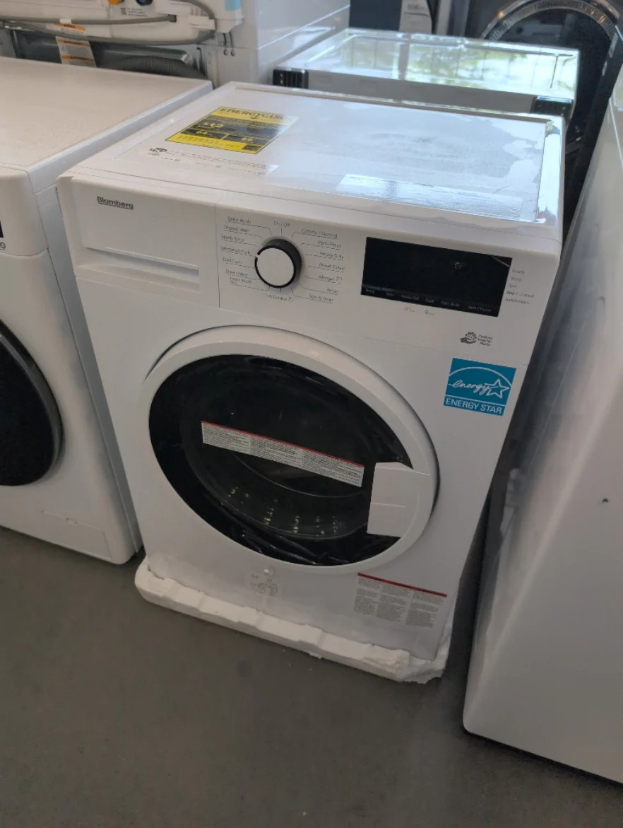 WM72200W - WASHERS - Blomberg - Front Loading - White - Open Box - Image 2