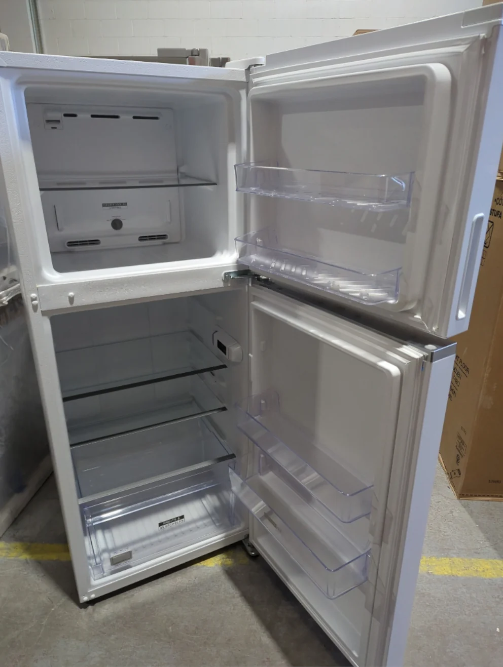 WRT112CZJW - REFRIGERATORS - Whirlpool - Top Freezer - White - Open Box - Image 3